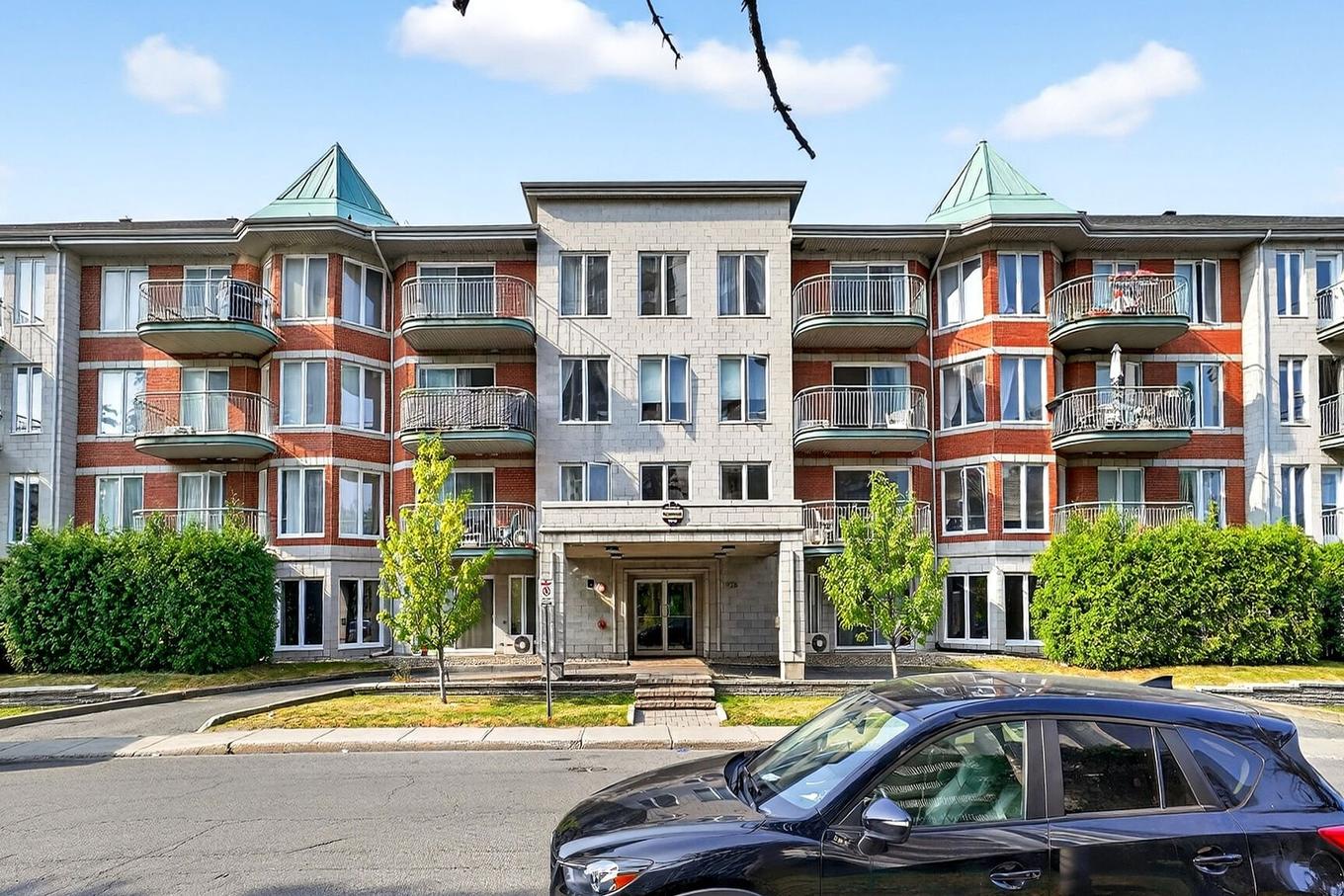 Frontage - 201-7928 Ch. Kingsley, Côte-Saint-Luc, QC - Outdoor With Balcony With Facade