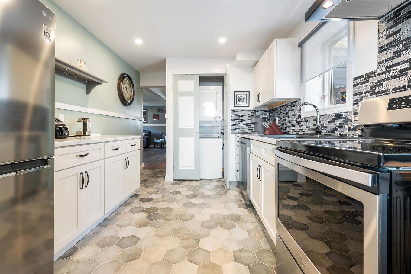 82 Sunnyvale Crescent, Lower Sackville, NS