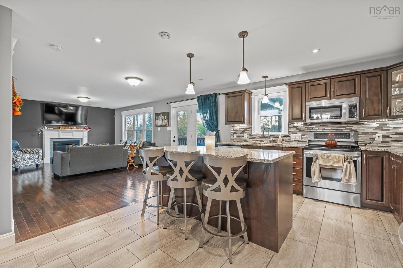 196 Confederation Avenue, Fall River, NS