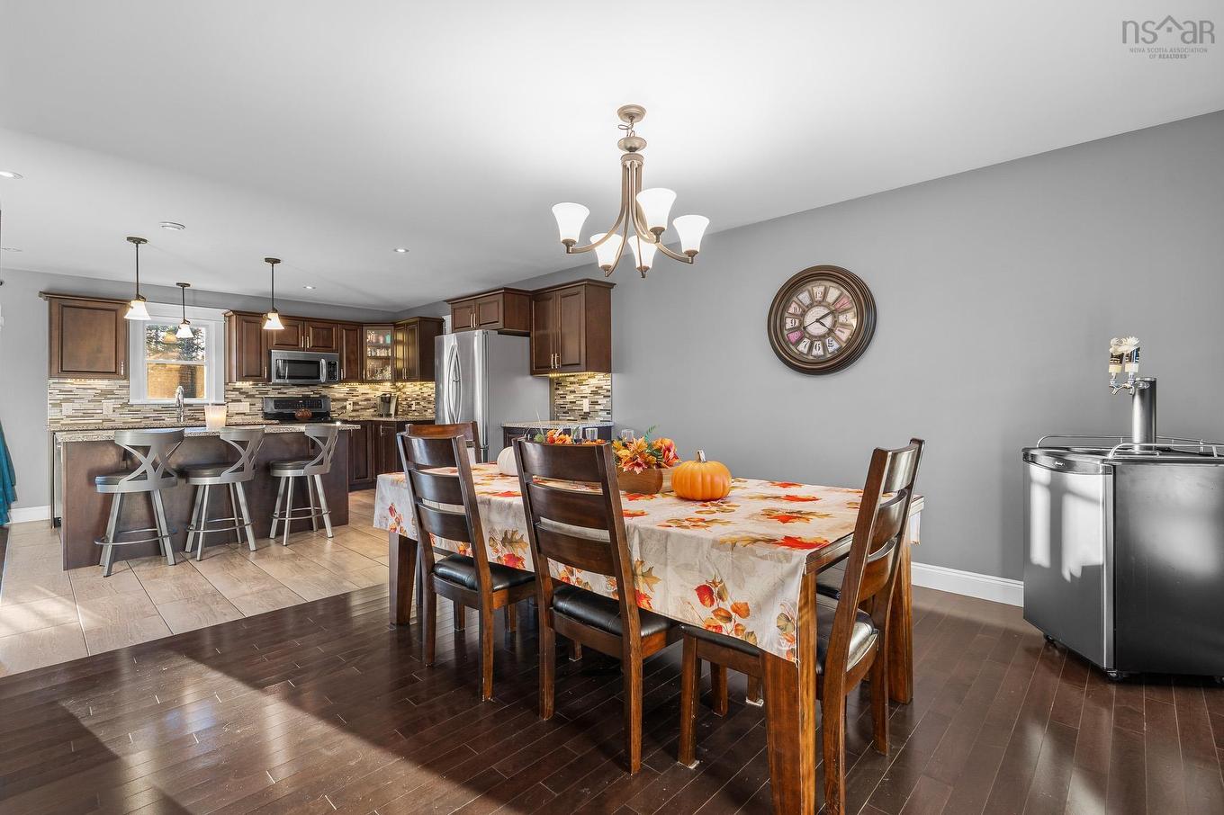 196 Confederation Avenue, Fall River, NS