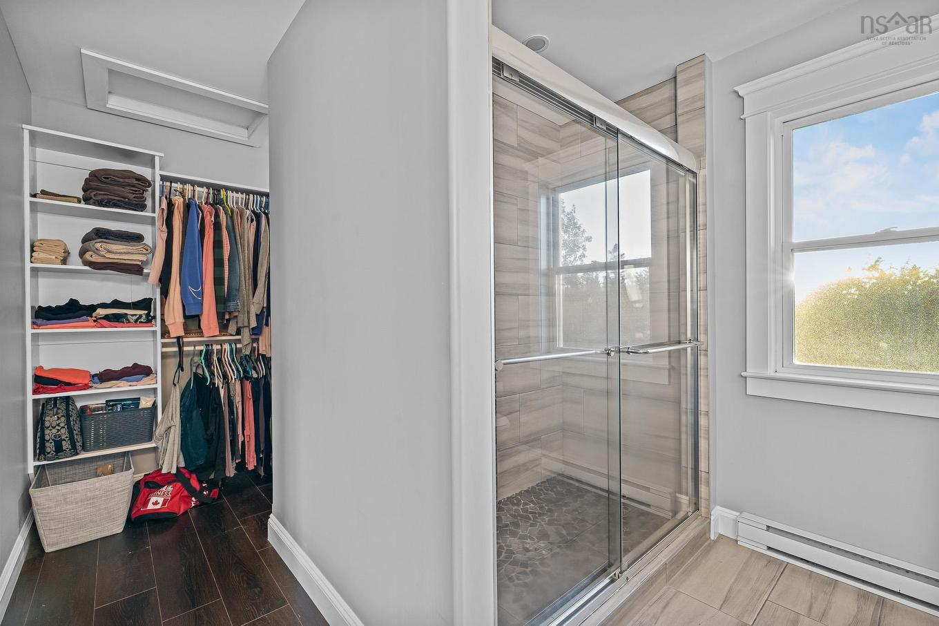 196 Confederation Avenue, Fall River, NS