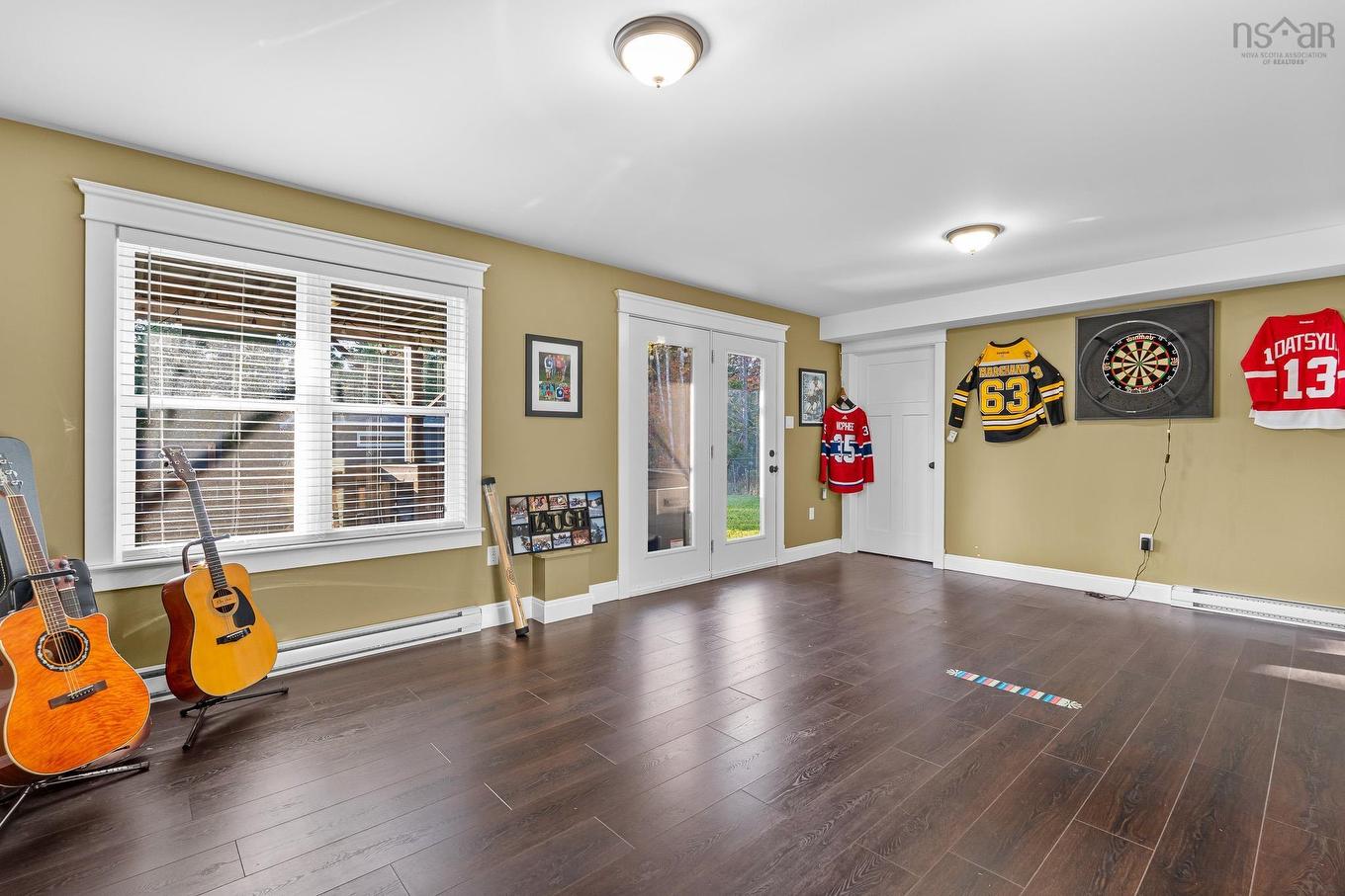 196 Confederation Avenue, Fall River, NS