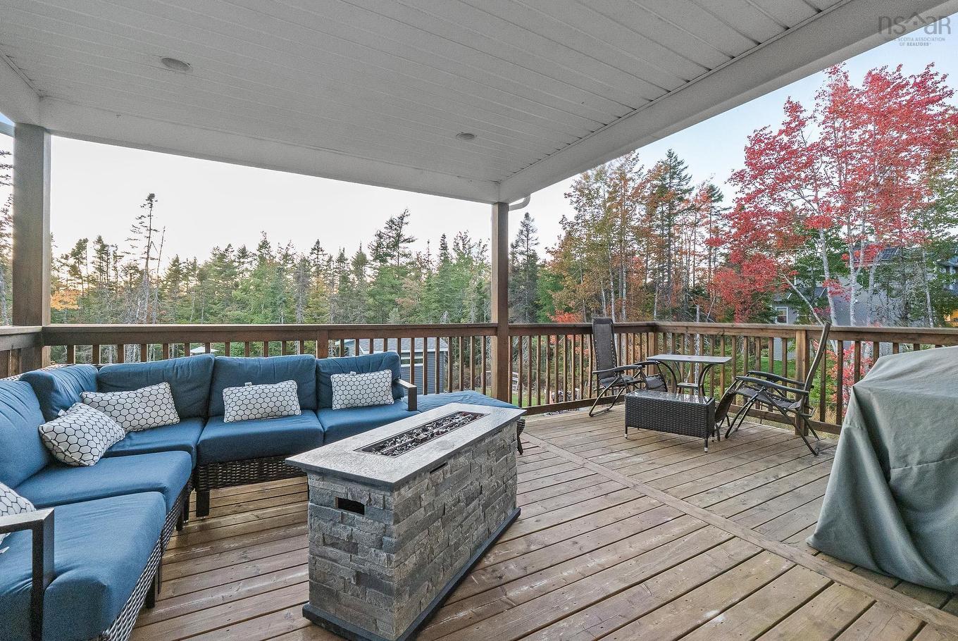 196 Confederation Avenue, Fall River, NS