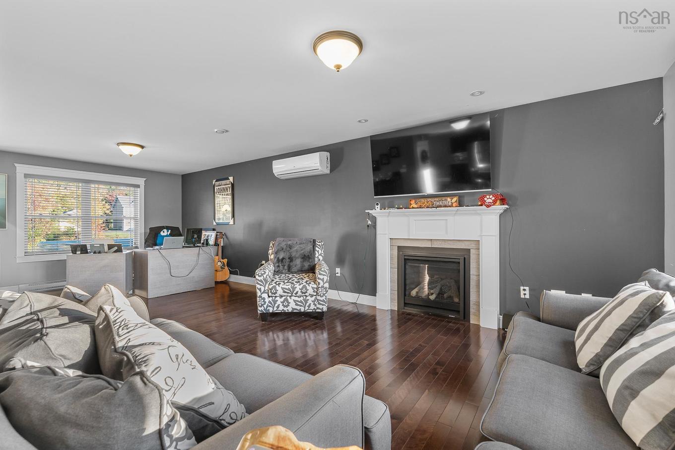 196 Confederation Avenue, Fall River, NS