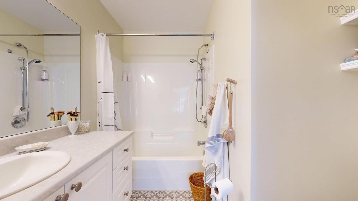 7 36 Fauxburg Road, Mahone Bay, NS