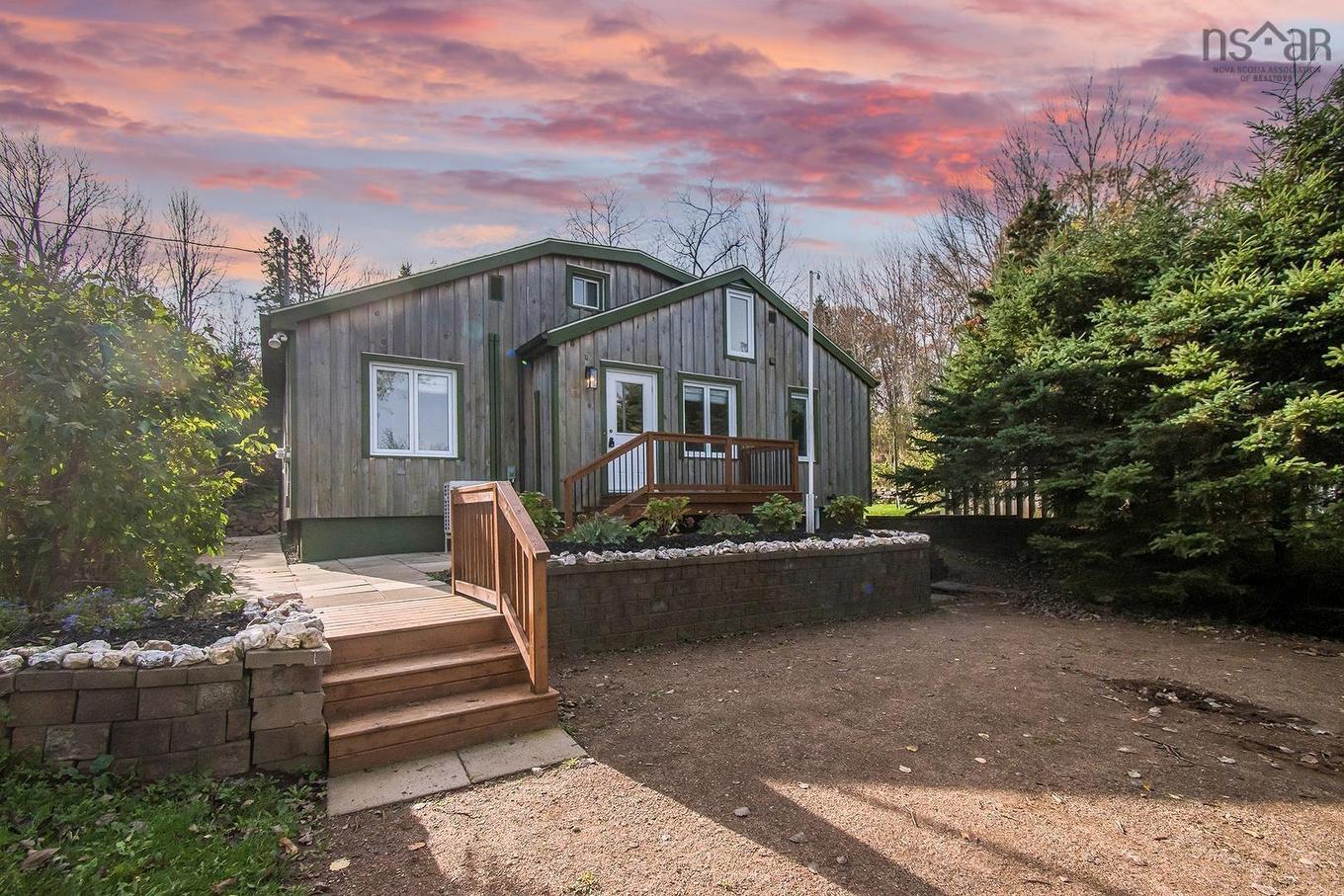 202 Gaspereau Avenue, Wolfville, NS