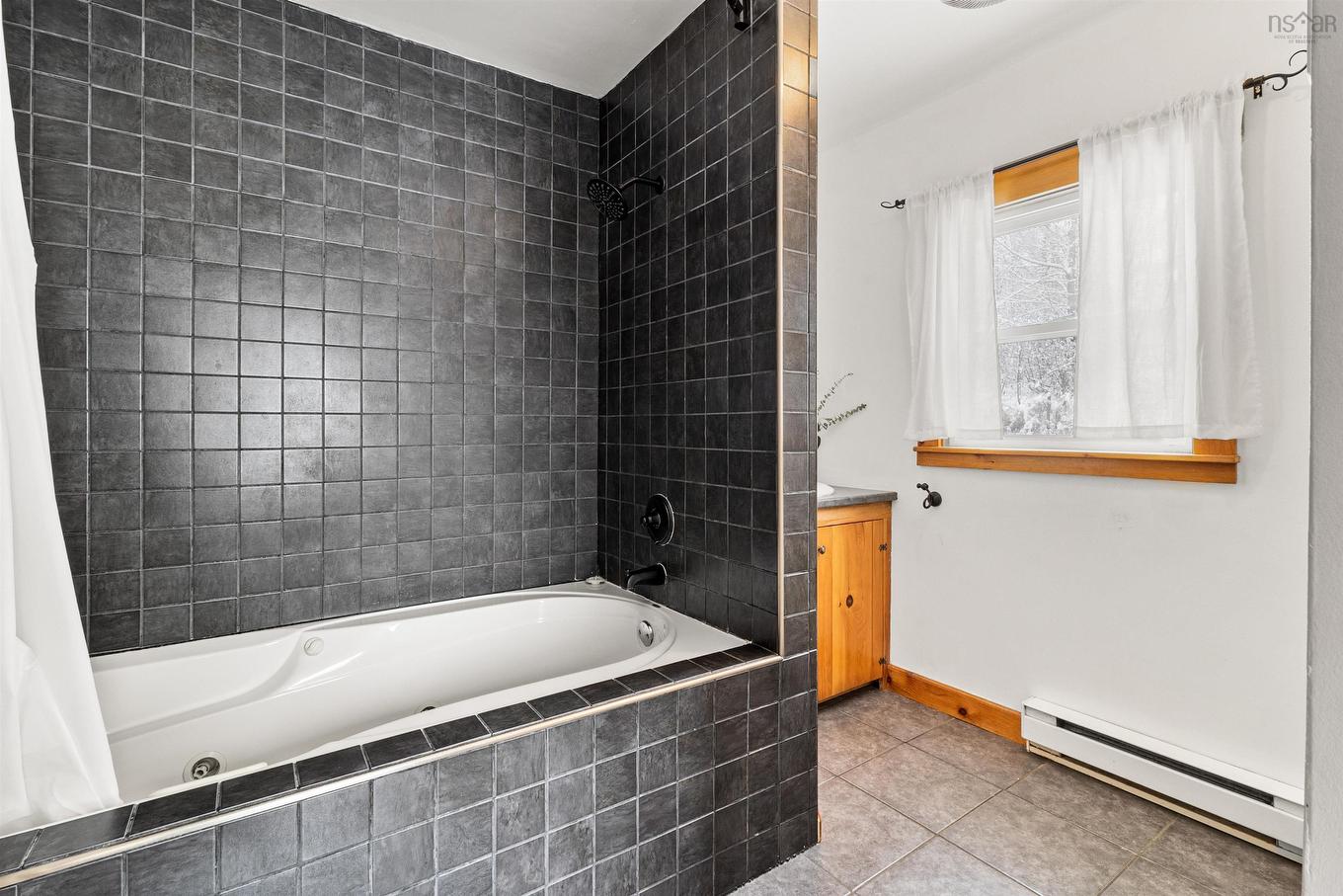 202 Gaspereau Avenue, Wolfville, NS