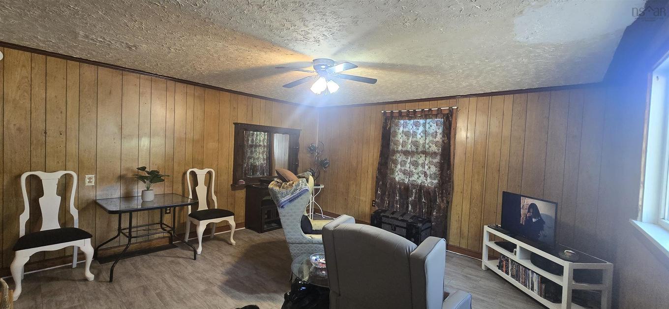 2082 Highway 1, Auburn, NS