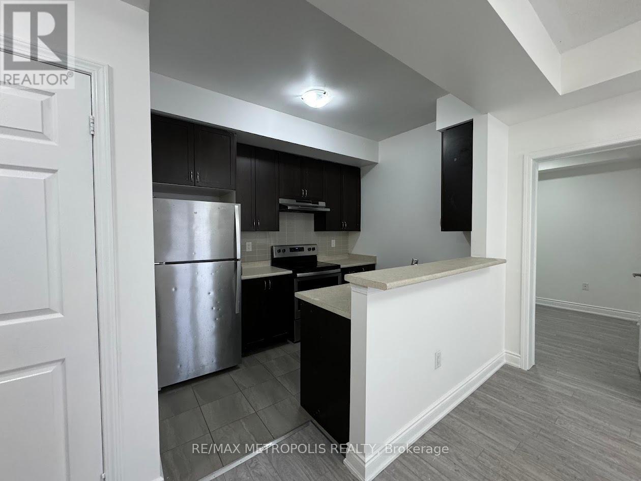 294 - 250 Sunny Meadow Boulevard, Brampton, ON - Indoor Photo Showing Kitchen