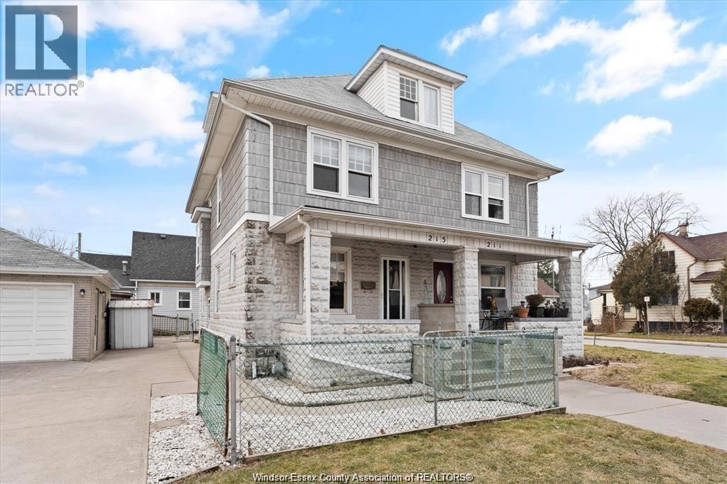 215 Pierre Ave, Windsor, ON - Outdoor With Deck Patio Veranda