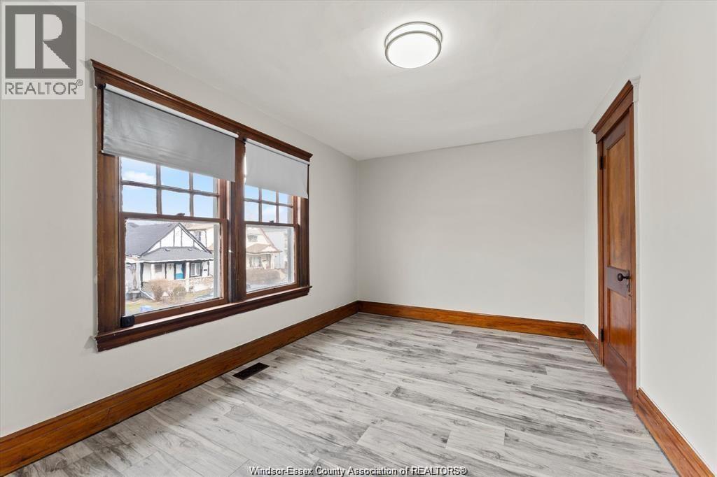 215 Pierre Ave, Windsor, ON - Indoor Photo Showing Other Room