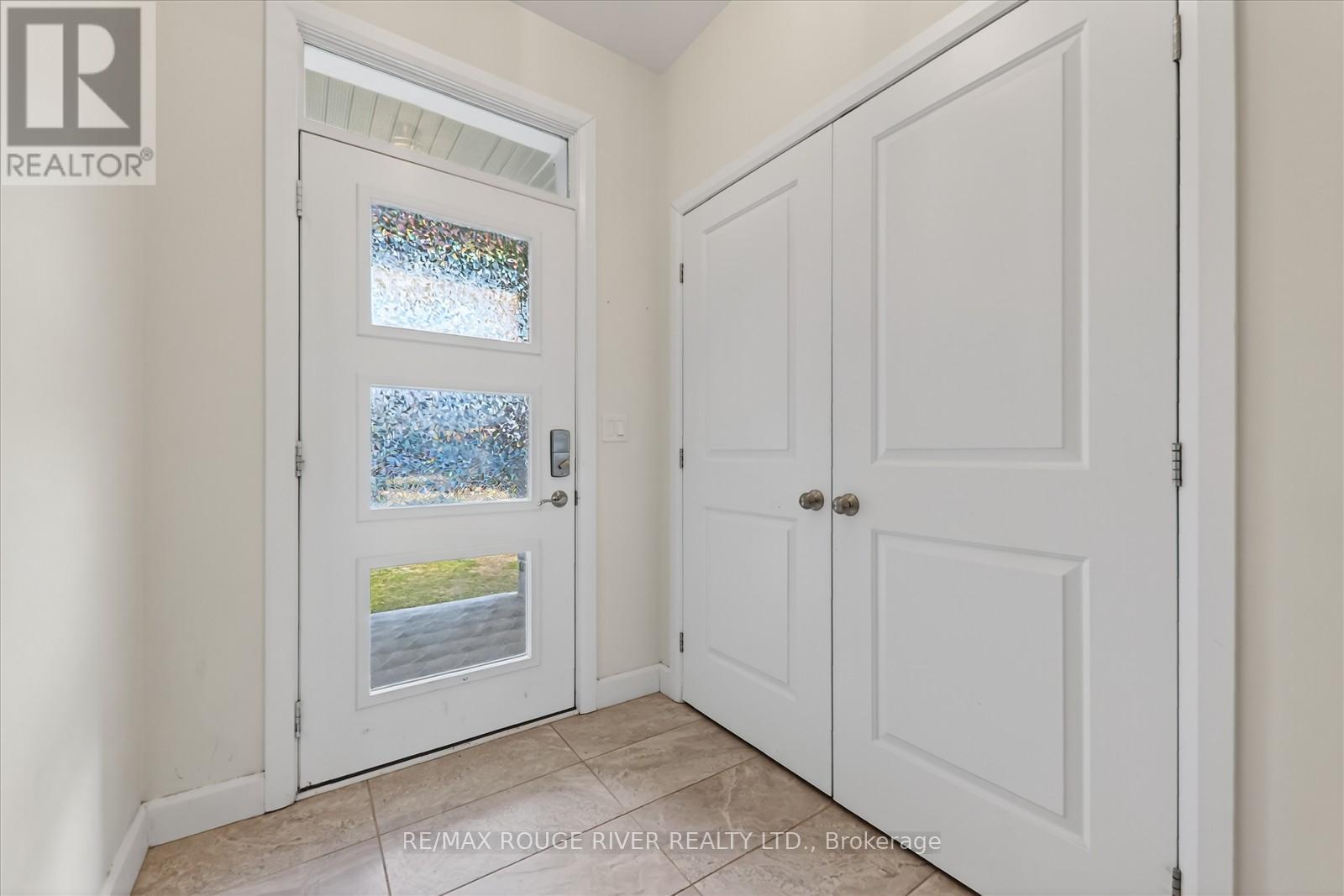 46 Erie Court, Loyalist, ON - Indoor Photo Showing Other Room