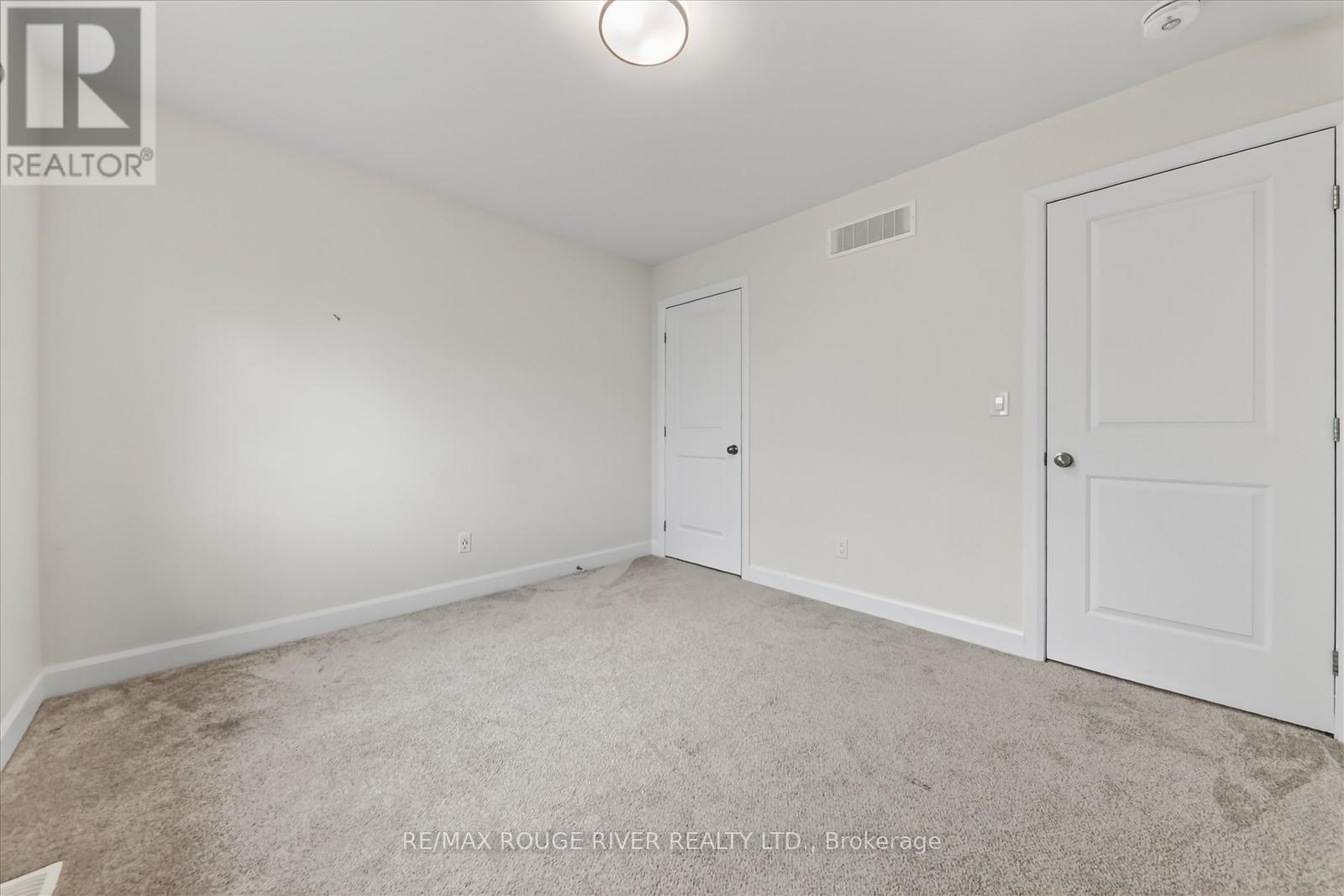 46 Erie Court, Loyalist, ON - Indoor Photo Showing Other Room