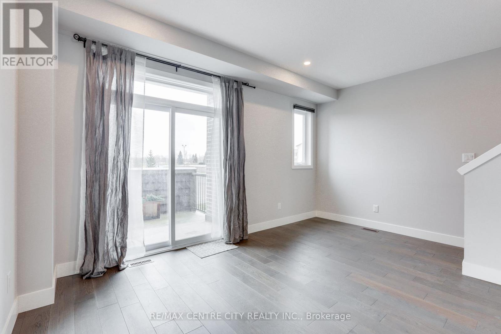 106 - 2070 Meadowgate Boulevard, London South (South U), ON - Indoor Photo Showing Other Room