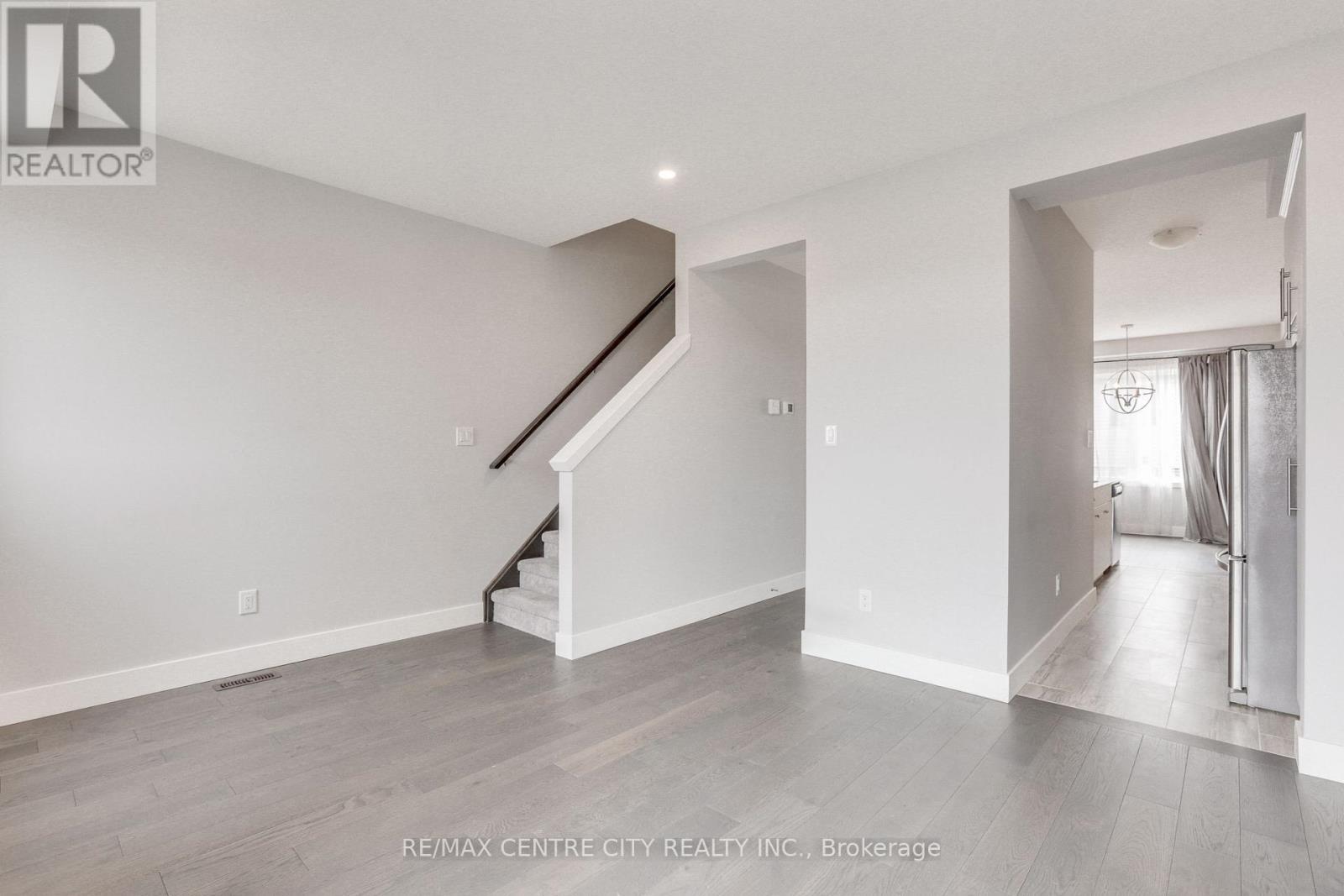 106 - 2070 Meadowgate Boulevard, London South (South U), ON - Indoor Photo Showing Other Room