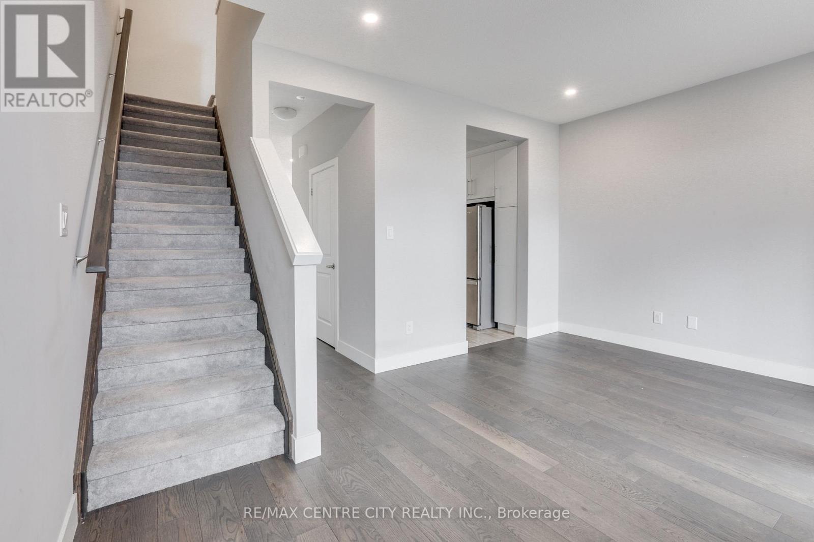 106 - 2070 Meadowgate Boulevard, London South (South U), ON - Indoor Photo Showing Other Room