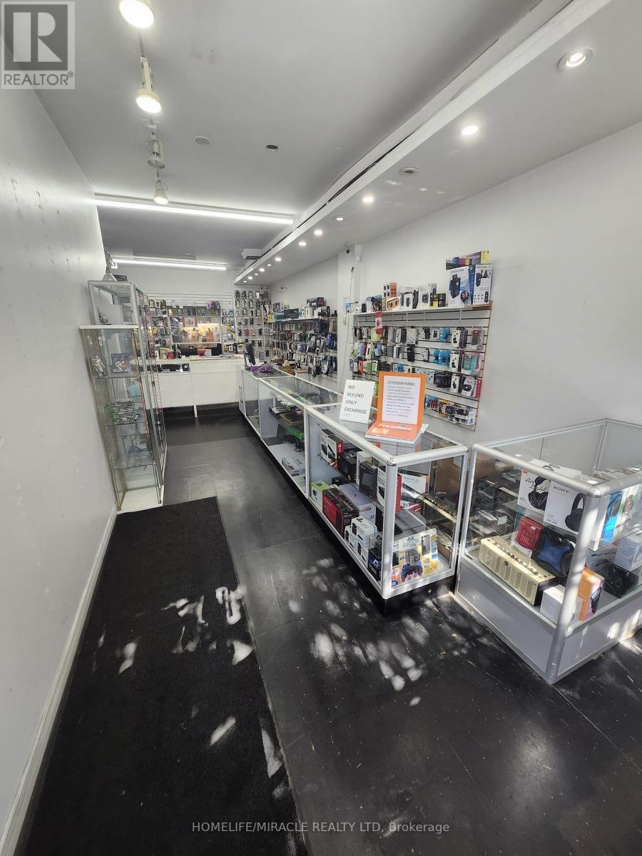 286 - 764 Danforth Avenue, Toronto, ON