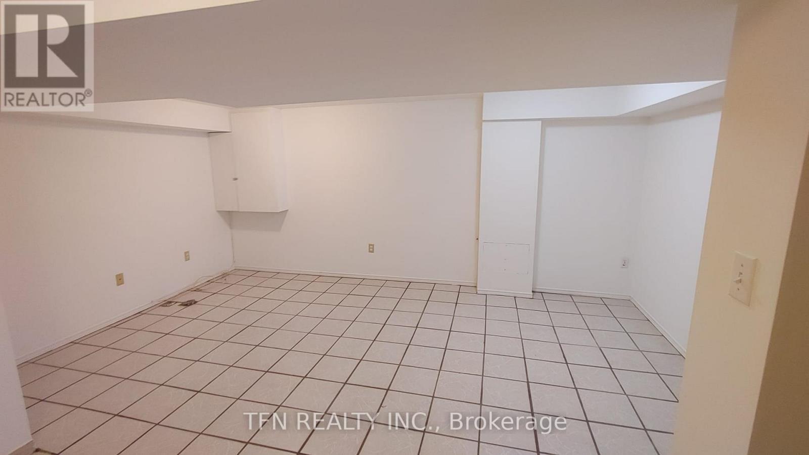 Lower - 112 Trafalgar Square, Vaughan, ON