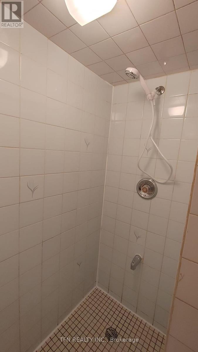 Lower - 112 Trafalgar Square, Vaughan, ON