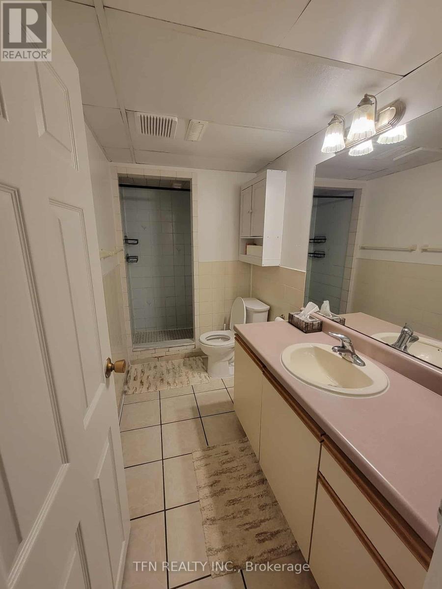 Lower - 112 Trafalgar Square, Vaughan, ON