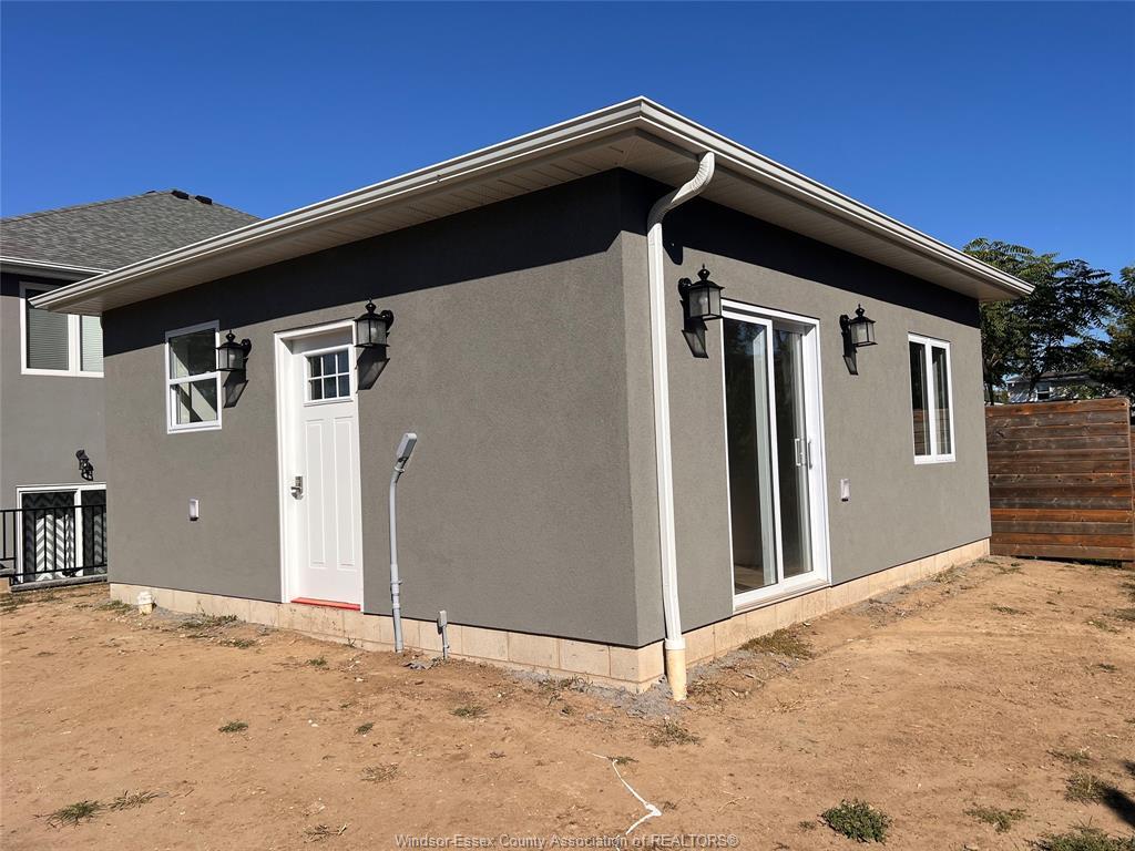 Adu-89 Draper, Harrow, ON