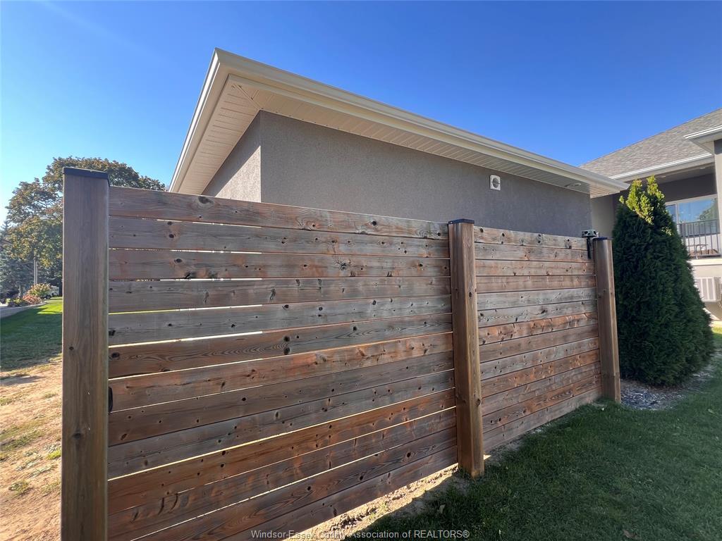 Adu-89 Draper, Harrow, ON