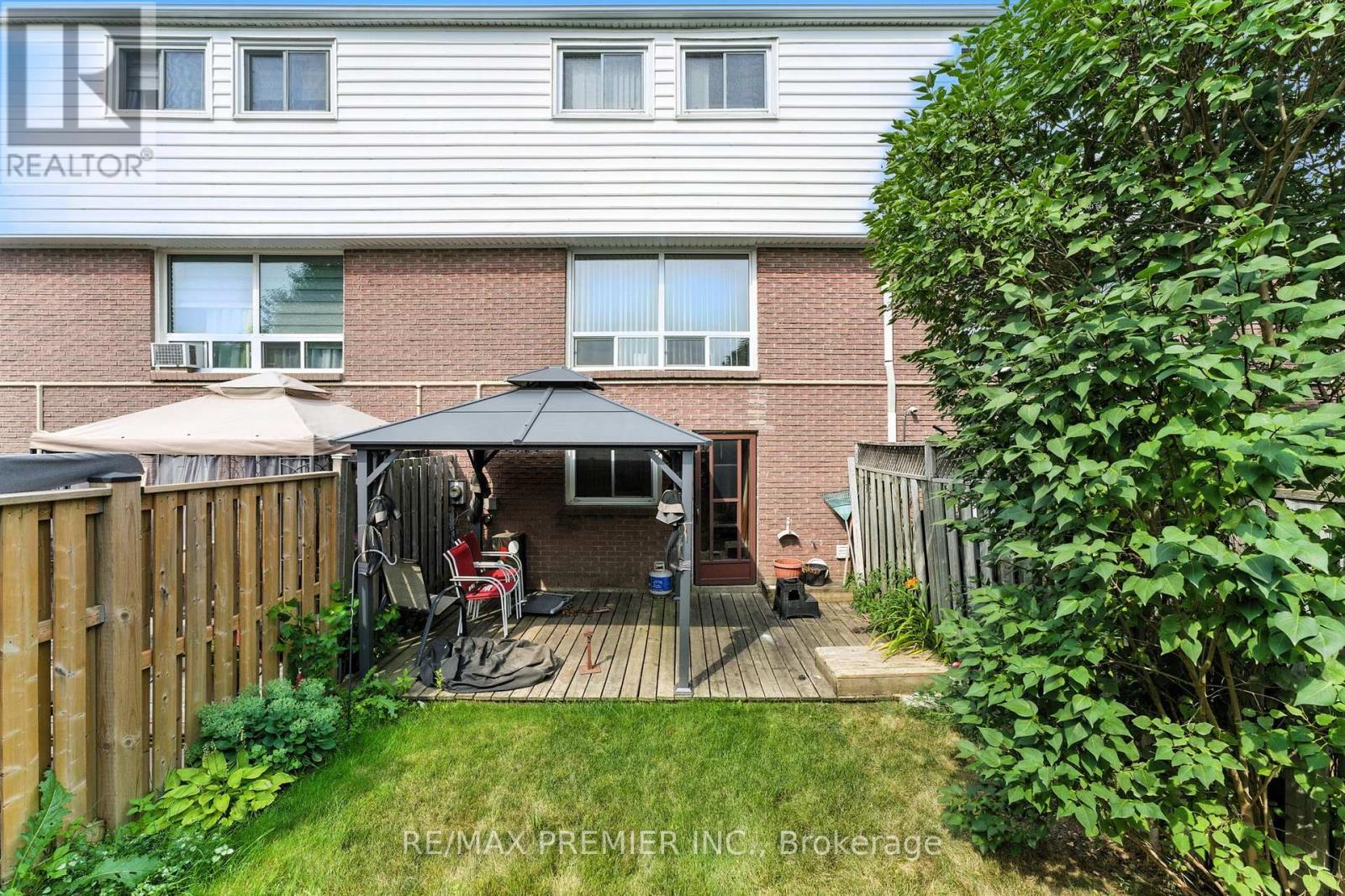 164E Henry Street, Brantford, ON - Outdoor With Exterior