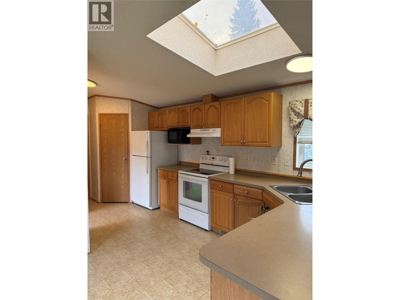 155 Pinewood Crescent, Tumbler Ridge, BC