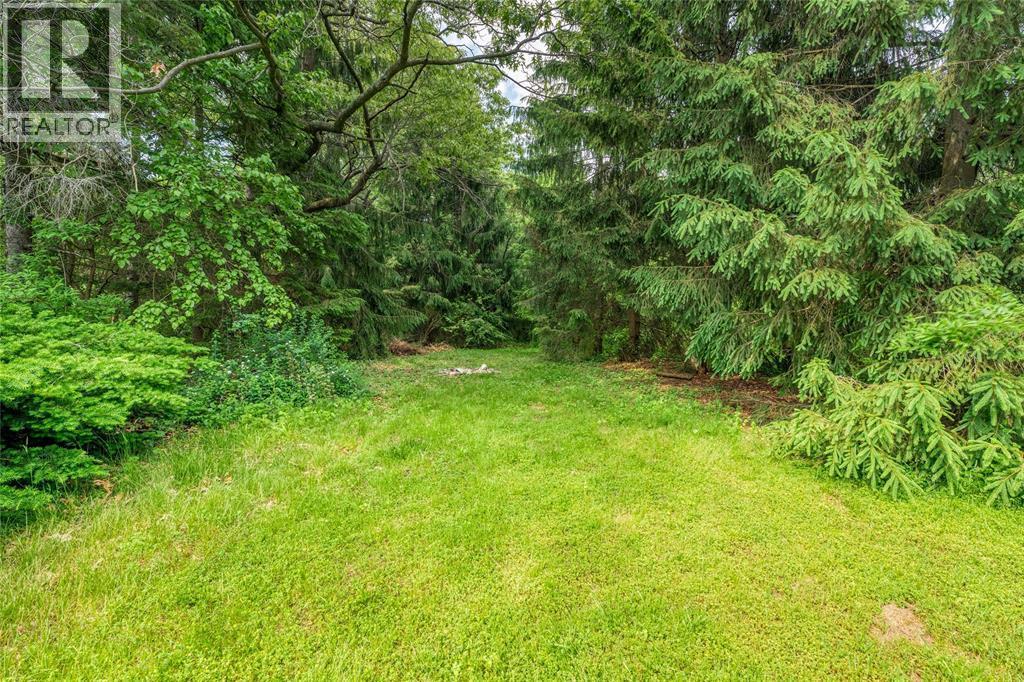 1916 Blackwell Road, Sarnia, ON - Outdoor