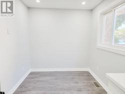 Breakfast Eat-In Area -