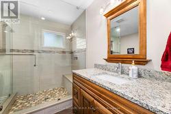 Updated 4 piece bathroom -