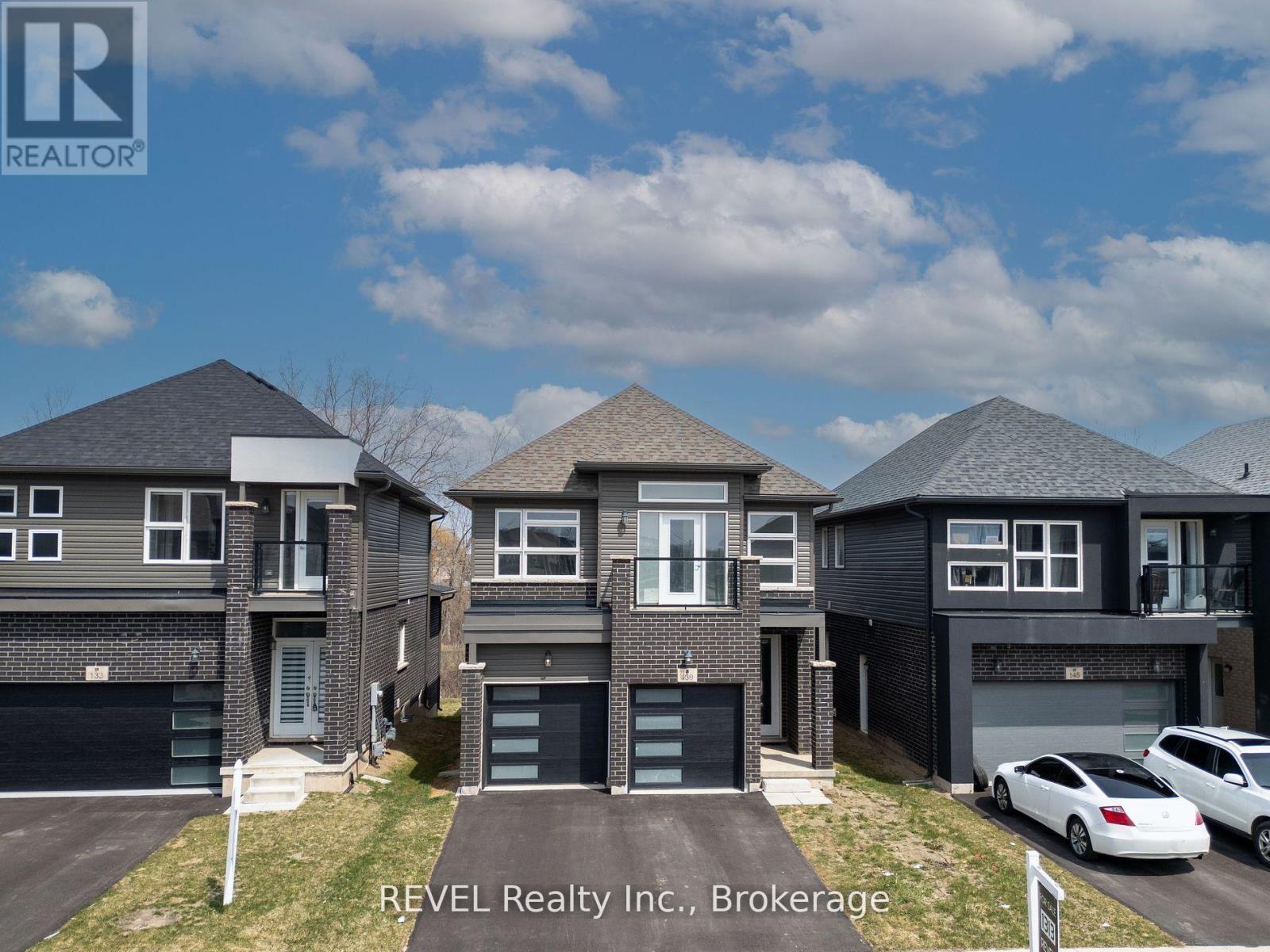 139 Caroline Street, Welland (Lincoln/Crowland), ON - Outdoor With Facade