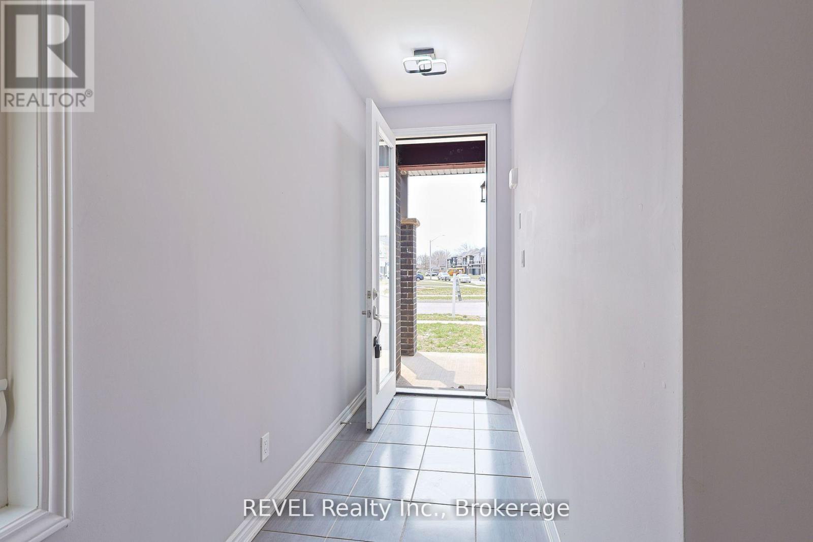 139 Caroline Street, Welland (Lincoln/Crowland), ON - Photo Showing Other Room