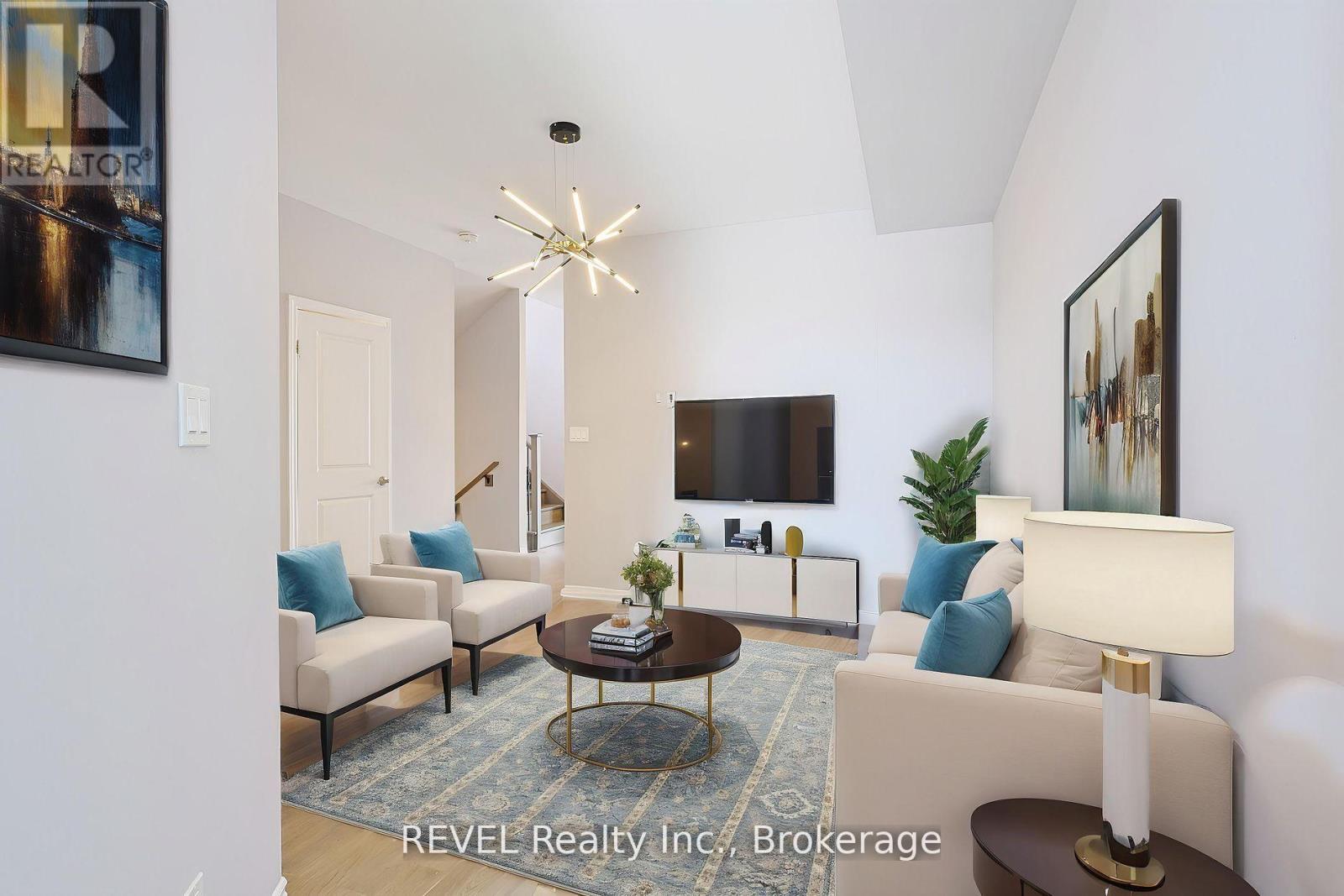 139 Caroline Street, Welland (Lincoln/Crowland), ON - Indoor Photo Showing Living Room