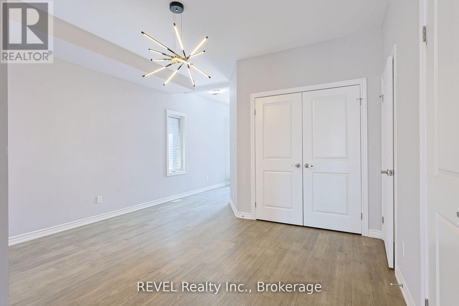 139 Caroline Street, Welland (Lincoln/Crowland), ON - Indoor Photo Showing Other Room