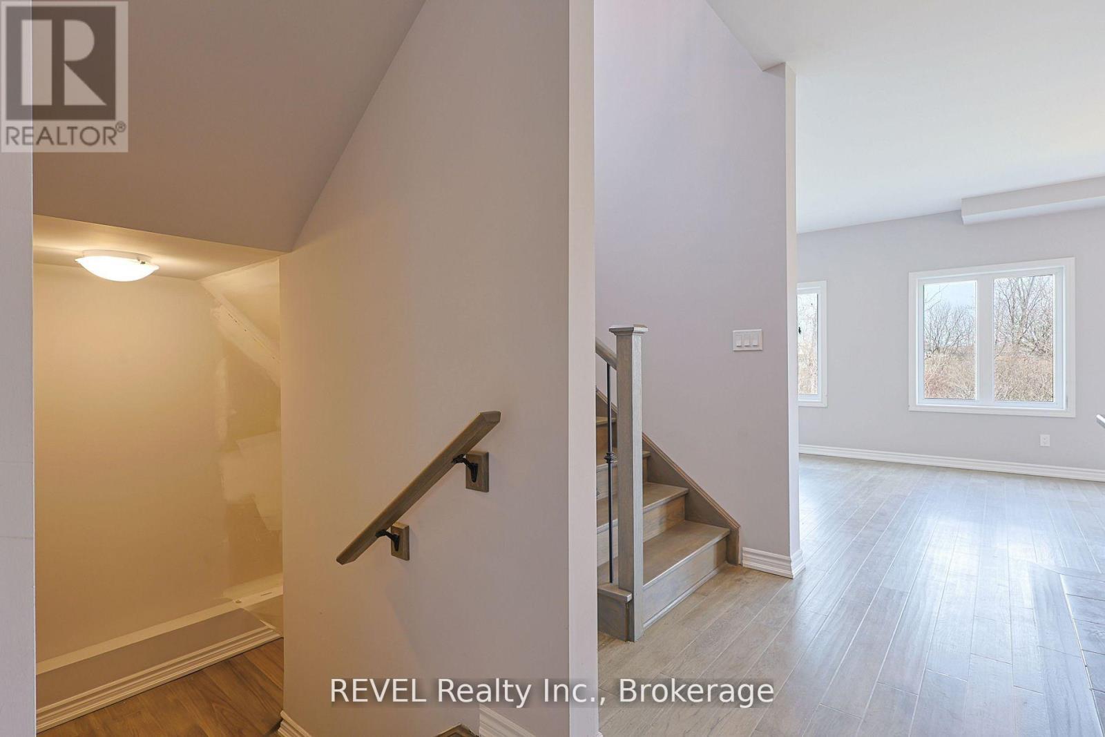 139 Caroline Street, Welland (Lincoln/Crowland), ON - Indoor Photo Showing Other Room