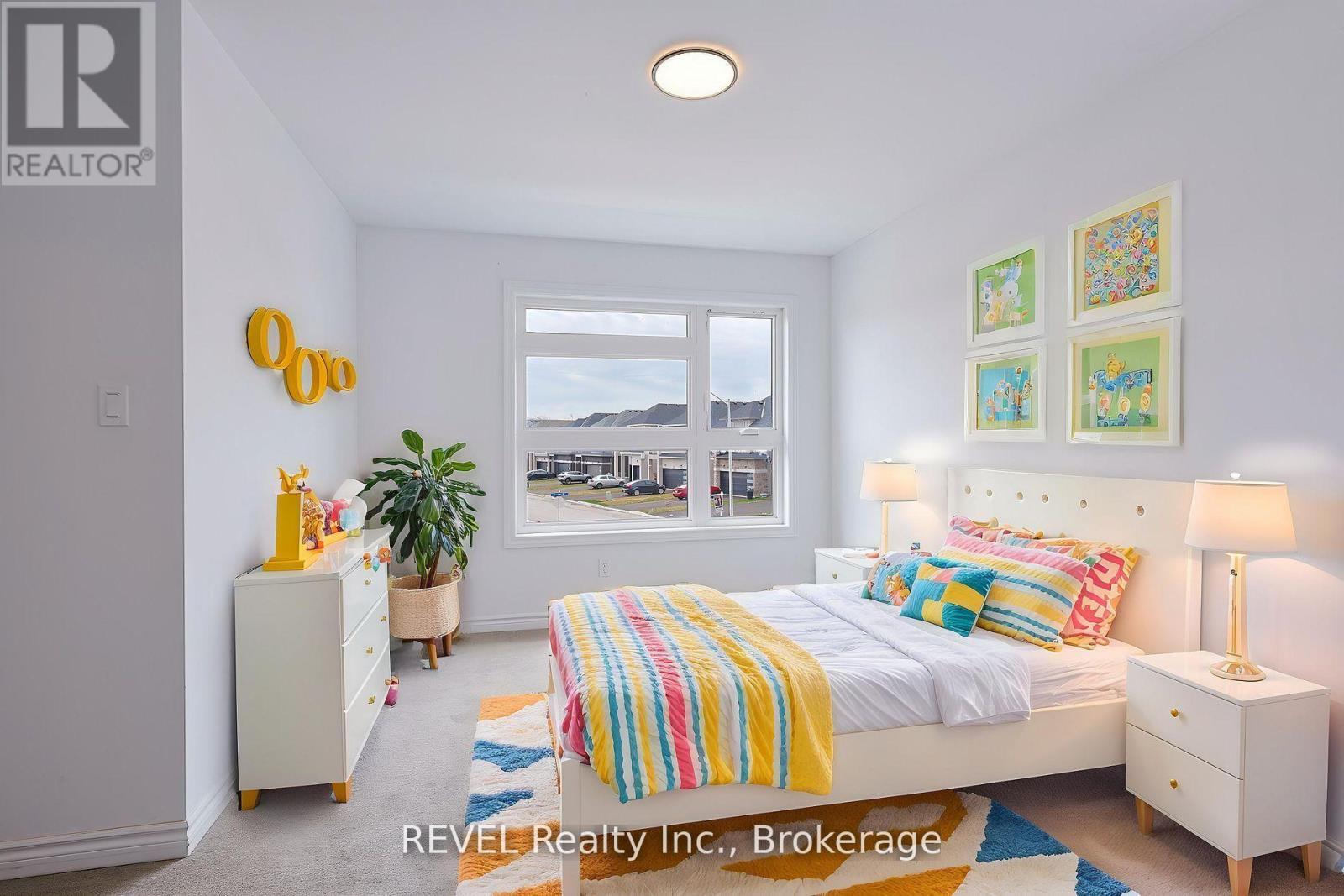 139 Caroline Street, Welland (Lincoln/Crowland), ON - Indoor Photo Showing Bedroom