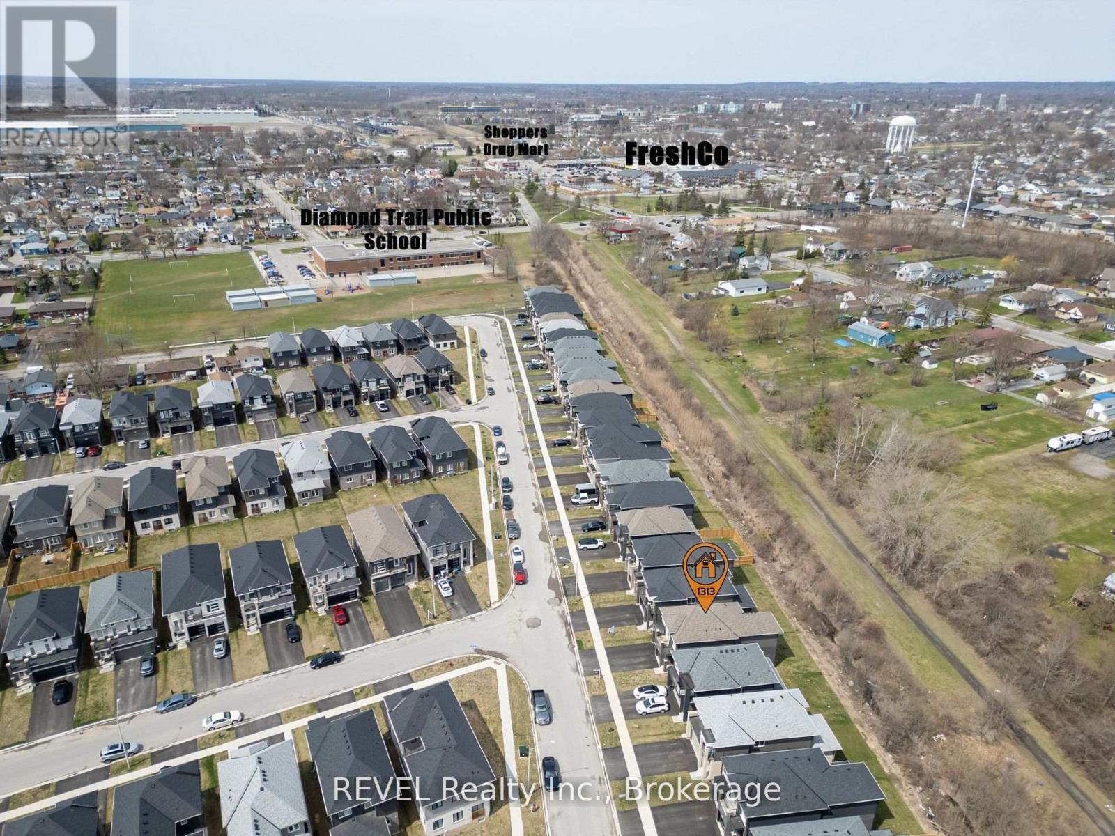 139 Caroline Street, Welland (Lincoln/Crowland), ON - Outdoor With View