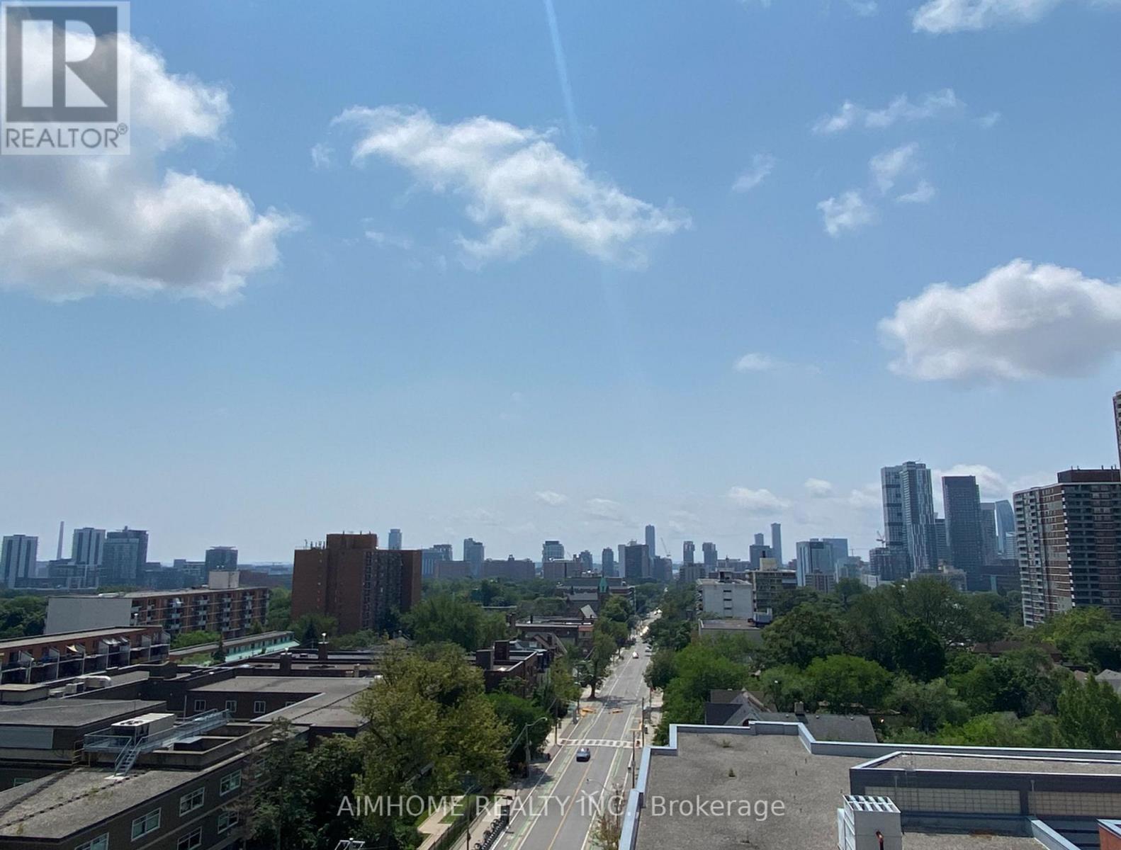 704 - 159 Wellesley Street E, Toronto, ON - Outdoor With View