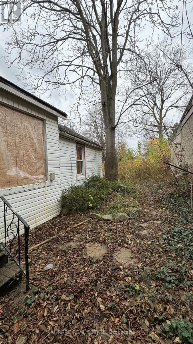 778-780 Dundas Street, London East, ON