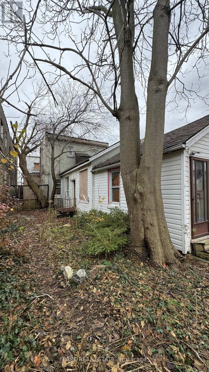 778-780 Dundas Street, London East, ON