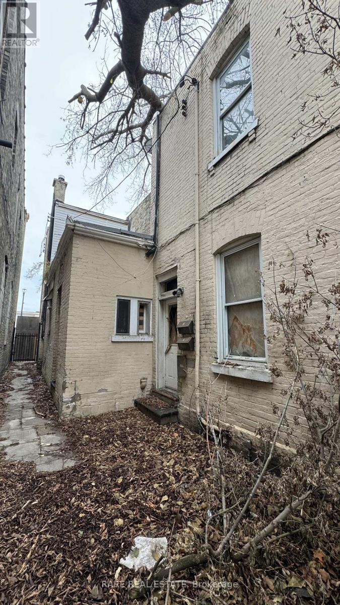 778-780 Dundas Street, London East, ON