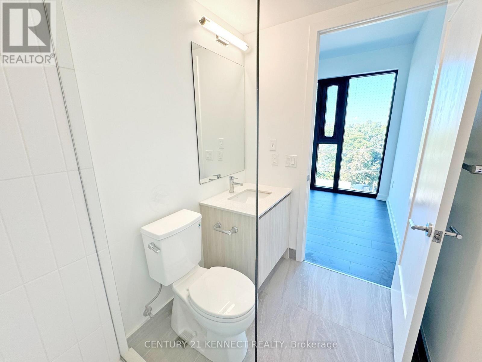 606 - 801 The Queensway, Toronto, ON - Indoor Photo Showing Bathroom