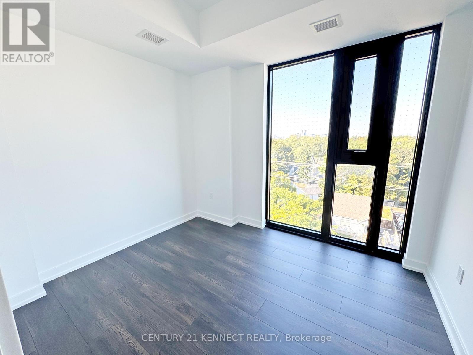 606 - 801 The Queensway, Toronto, ON - Indoor Photo Showing Other Room