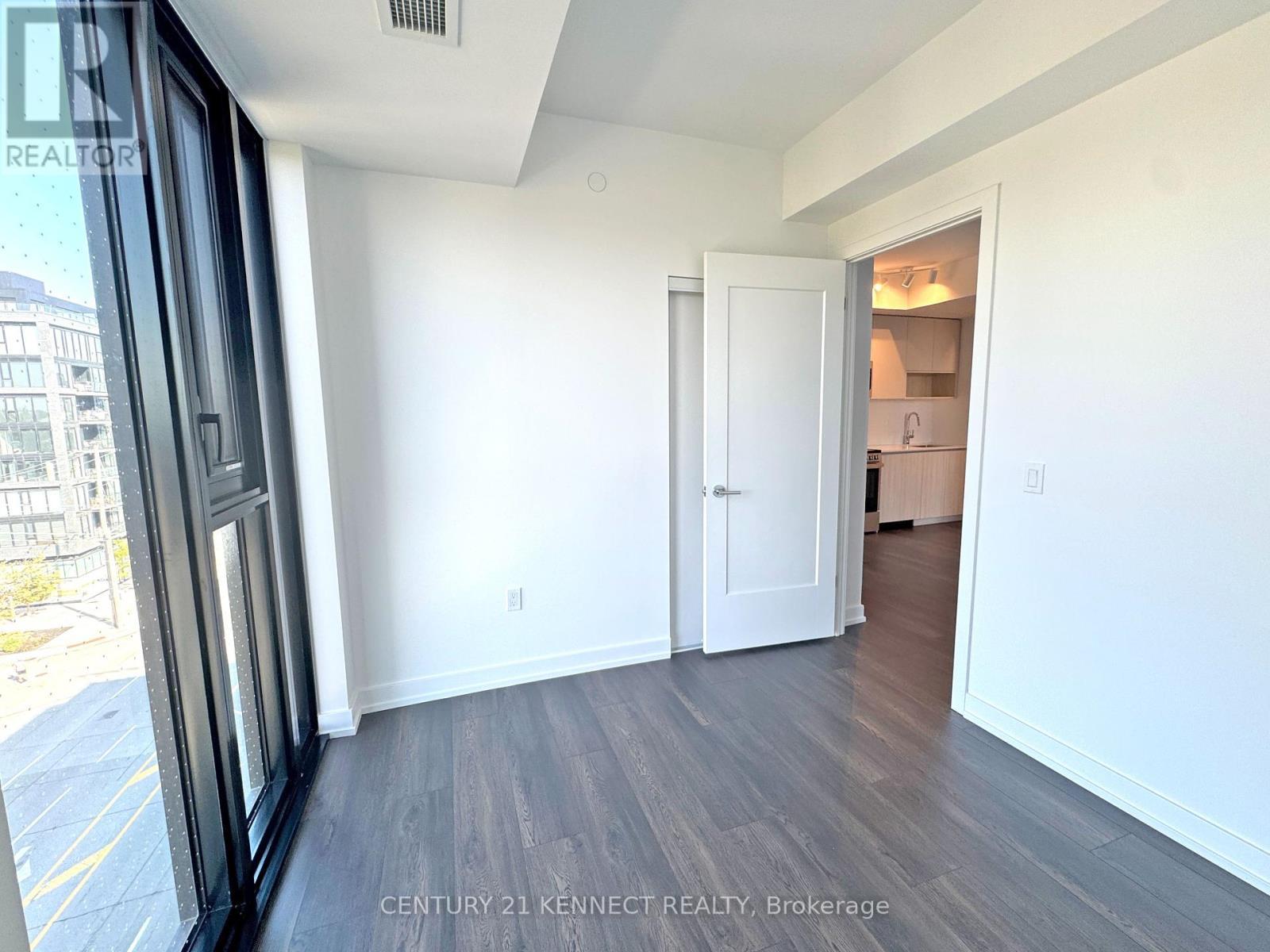 606 - 801 The Queensway, Toronto, ON - Indoor Photo Showing Other Room