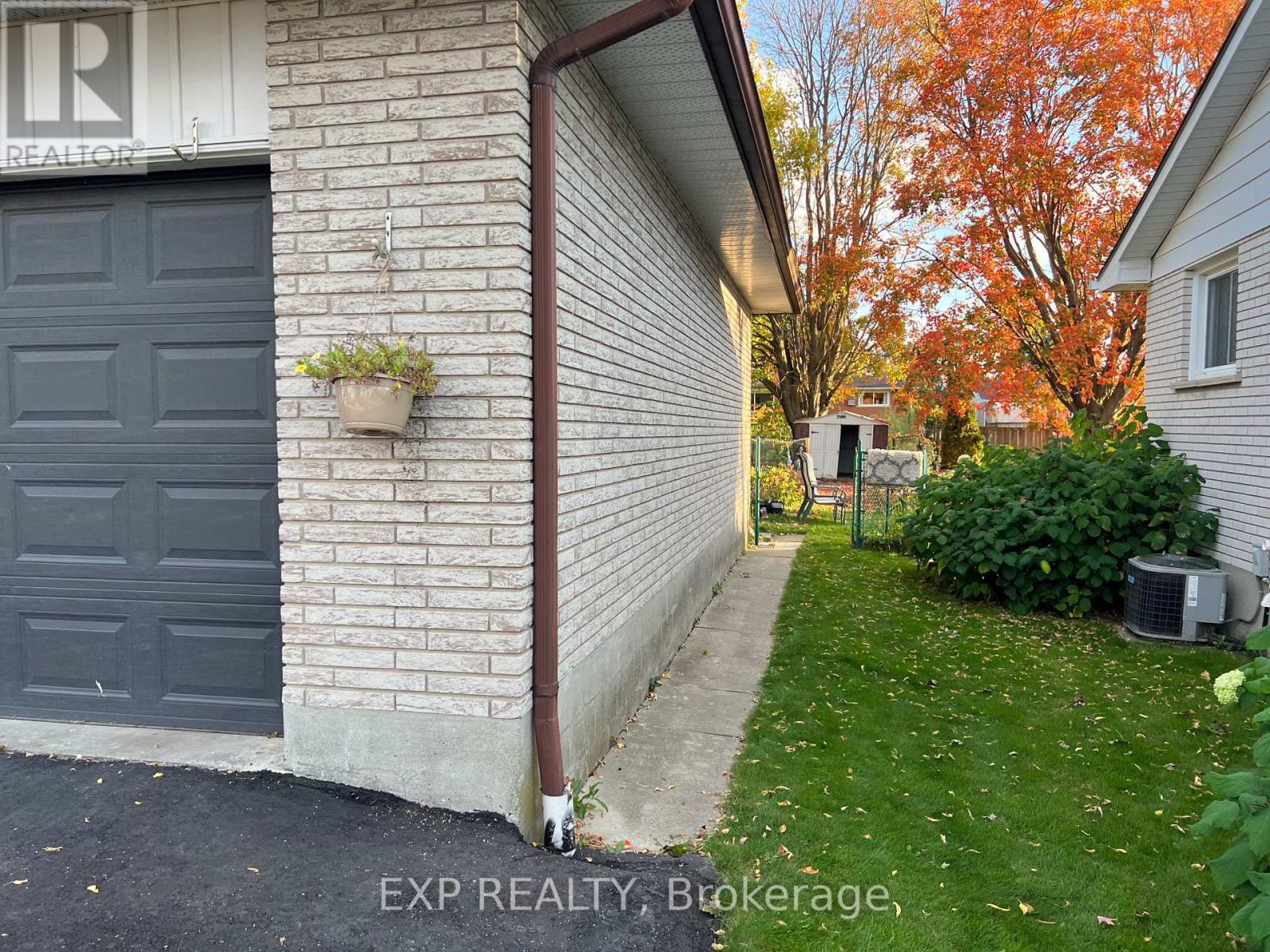 Access to Entrance - Lower - 105 Mill Street, Shelburne, ON - Outdoor With Exterior