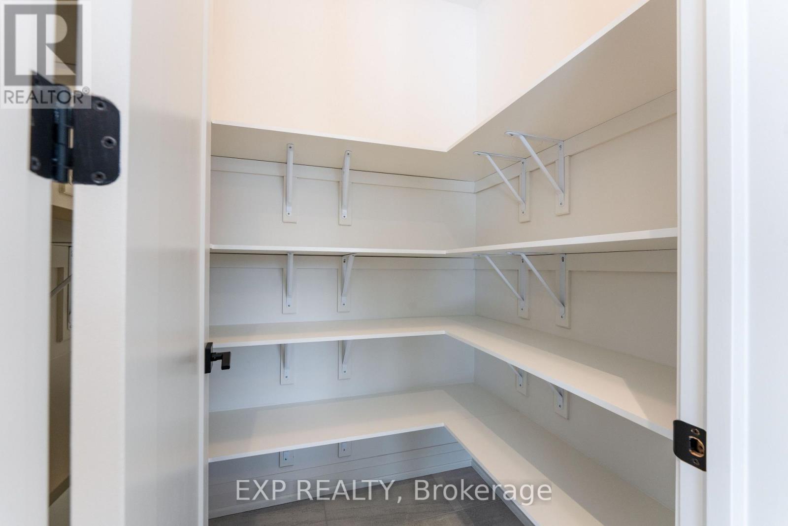 5 Mayflower Gardens, Adjala-Tosorontio, ON - Indoor With Storage