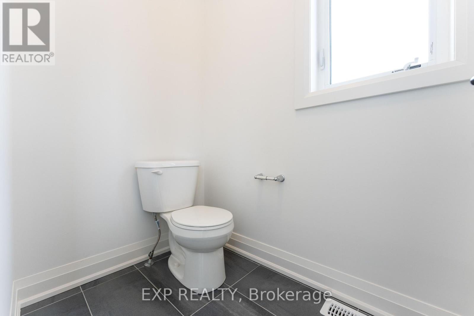 5 Mayflower Gardens, Adjala-Tosorontio, ON - Indoor Photo Showing Bathroom