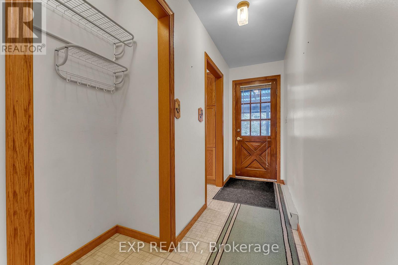 31 Southcrest Drive, Greater Napanee (Greater Napanee), ON - Indoor Photo Showing Other Room