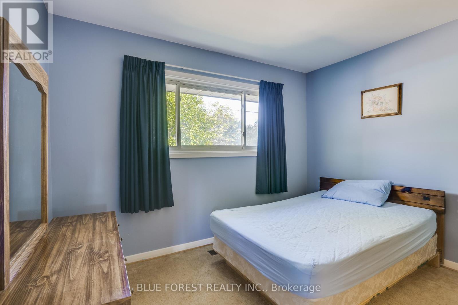 125 Goldwick Crescent, London East (East D), ON - Indoor Photo Showing Bedroom